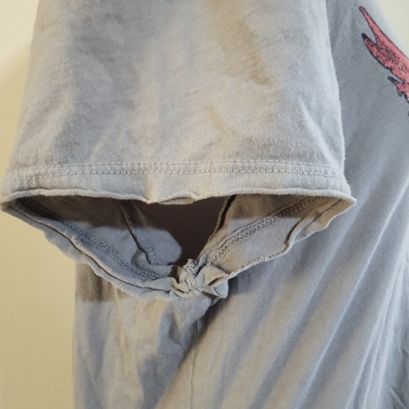 Women's Size L Short Sleeve T-Shirt Peace Dove Love Rainbow Color Est. 1969 - Picture 8 of 10